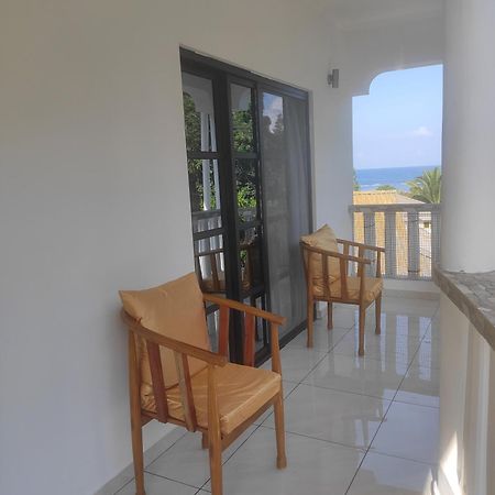 Appartamento Sue-Etoile Self Catering Pointe Au Sel Esterno foto